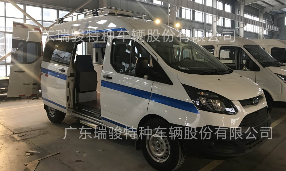 最新款全顺v362水质检测车完工